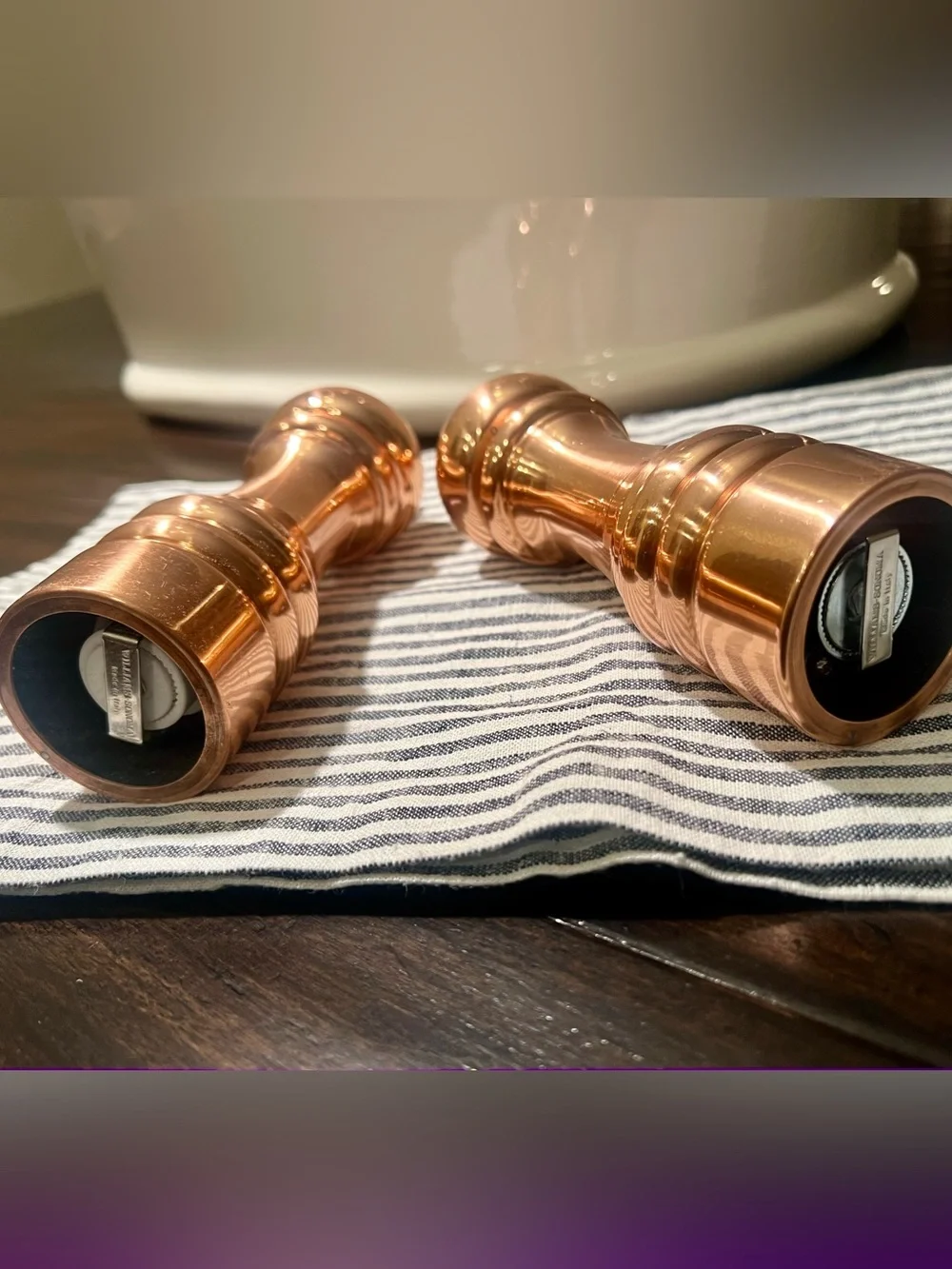 NWOT Williams Sonoma Polished Salt & Pepper Grinder Mills, 6